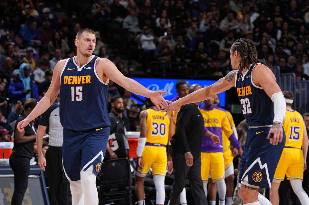 场地不仅有 场地不仅有