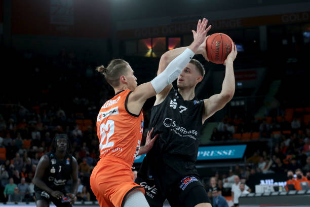 不如以往耀 不如以往耀